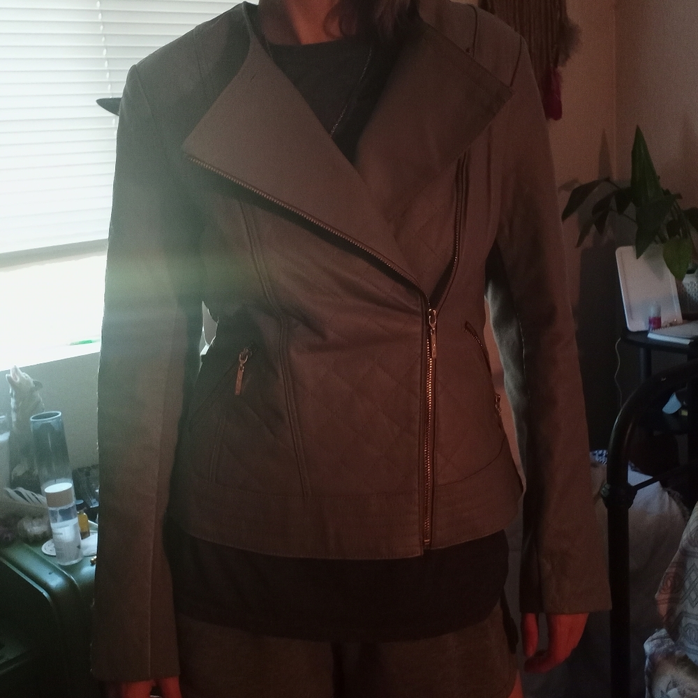 IMAN 100% genuine leather jacket